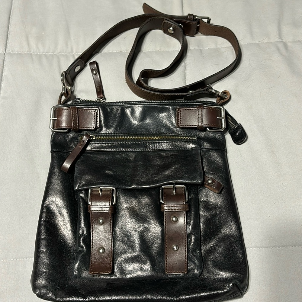 COPY - Tano black leather crossbody